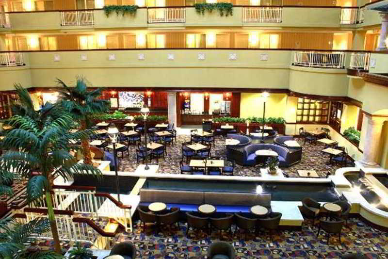 Embassy Suites By Hilton Laredo Exterior foto